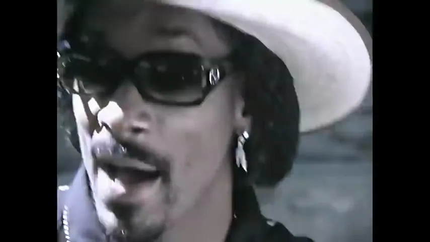 Snoop Dogg Dollars — partida en directo